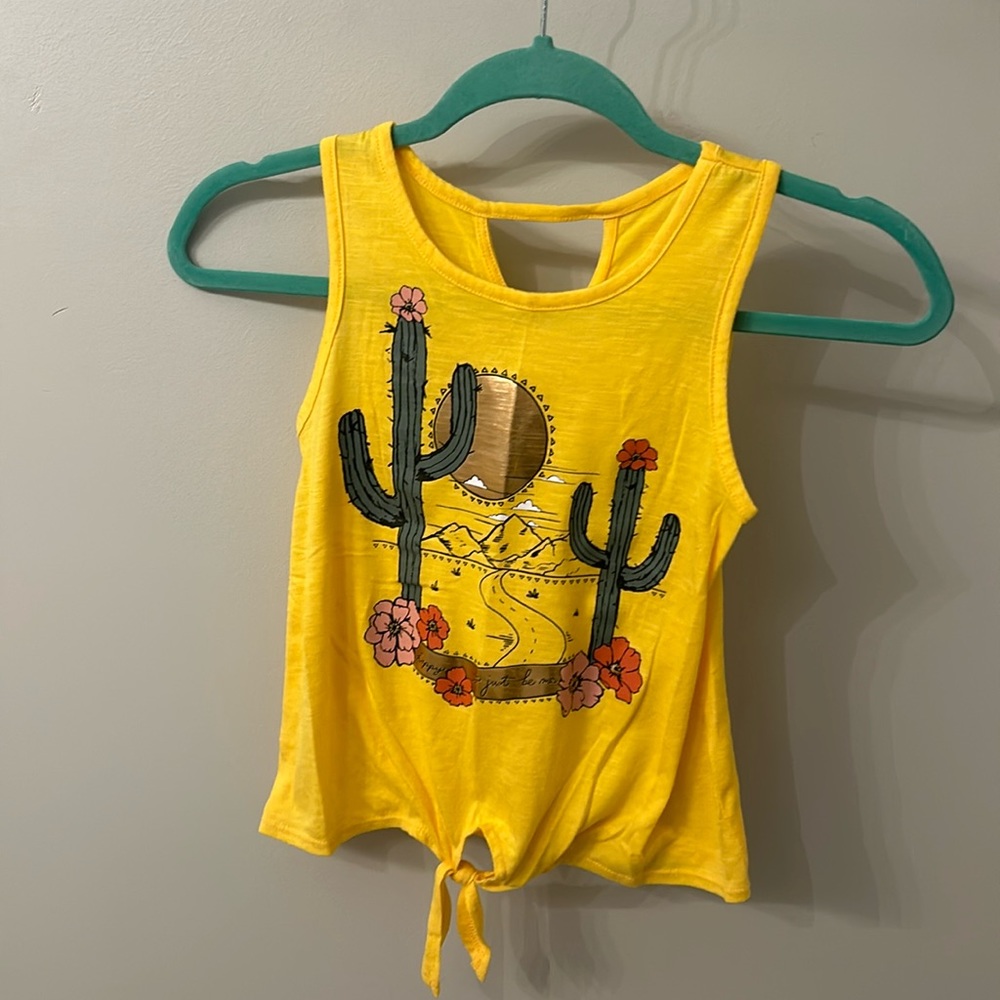 Little girls tank! Size M (8)